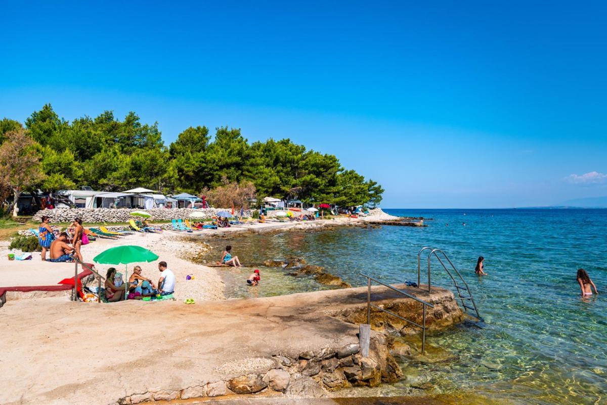 Caravan Near The Sea 2 أوغليان المظهر الخارجي الصورة